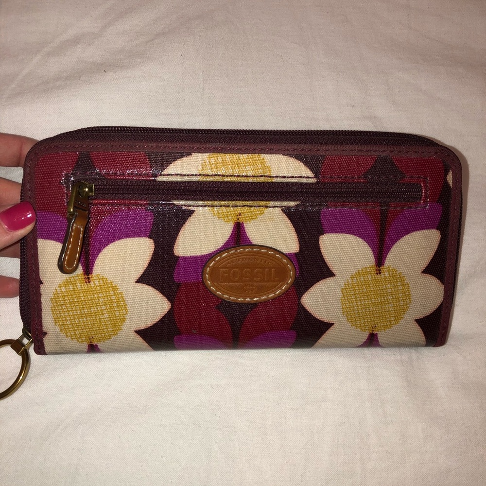 Fossil wallet